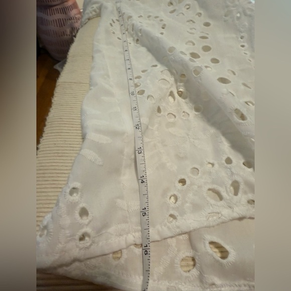 Elegant White Blouse with Intricate Eyelet Design - Picture 4 of 6